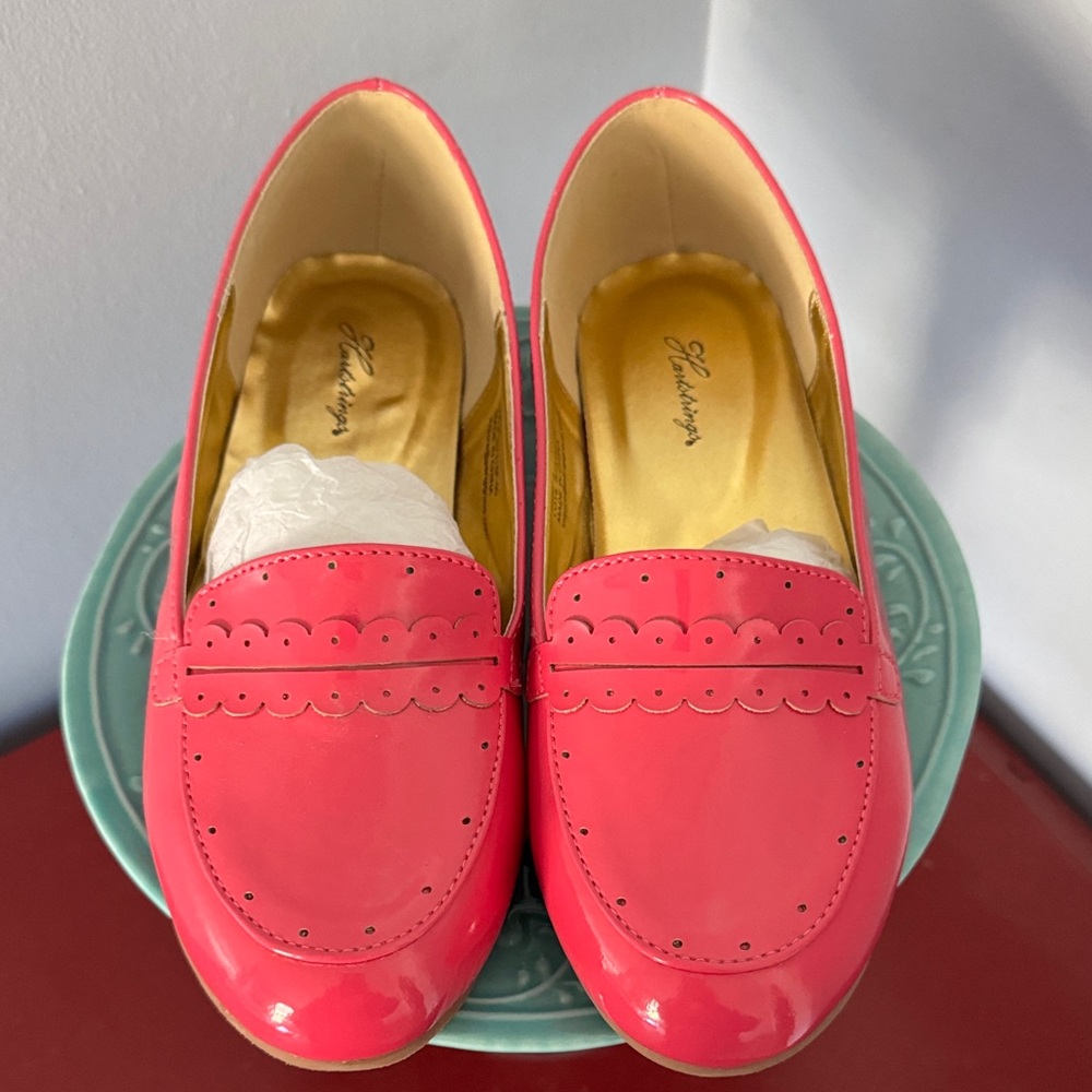 HARTSTRINGS BIG GIRLS SLIP ON PATENT PINK LOAFER, sz 4, brand new!